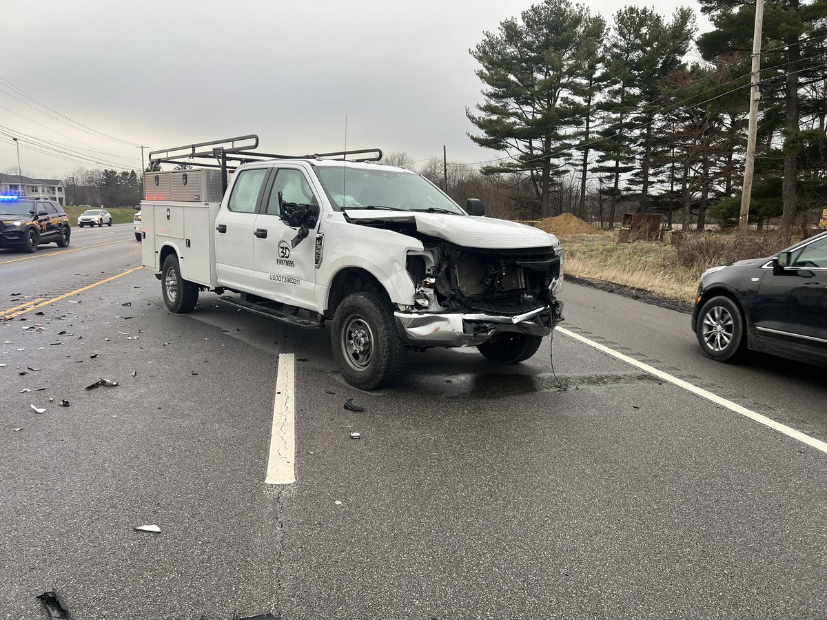 STFD130's tweet image. This afternoon we responded to a 2 vehicle crash on Medina Road with Granger Township Fire Department . Patients were transported to Akron area hospitals. #buckleup  #seatbeltssavelives #stfd130
