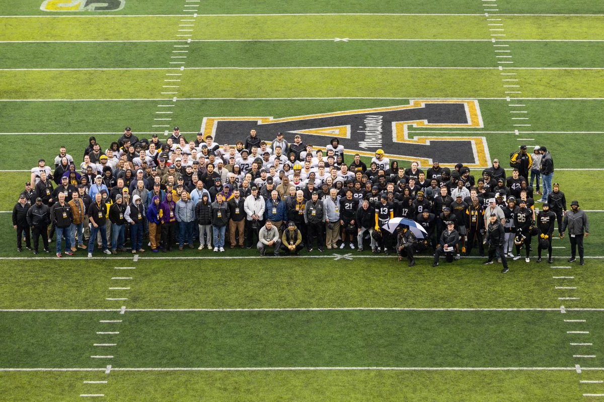 Over 200 alums back on the mountain today. The bonds of brotherhood are strong. App State’s culture and brand is what it is today because of the dedication of these men. ⁦@AppState_FB⁩ #GoApp #AppFamily