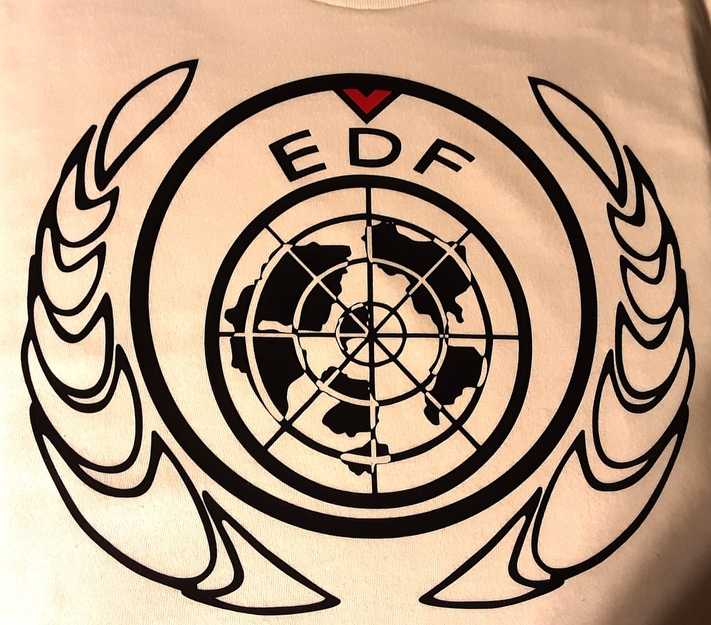OverlordMiss's tweet photo. Took an old embroidery file and strongarmed it into an HTV design for a shirt. I'll do something nicer once I'm feeling better but for a quick/dirty effort it's pretty good..? Maybe with glitter or chrome... 💕 #EDF6 https://t.co/pimCwDyDA8