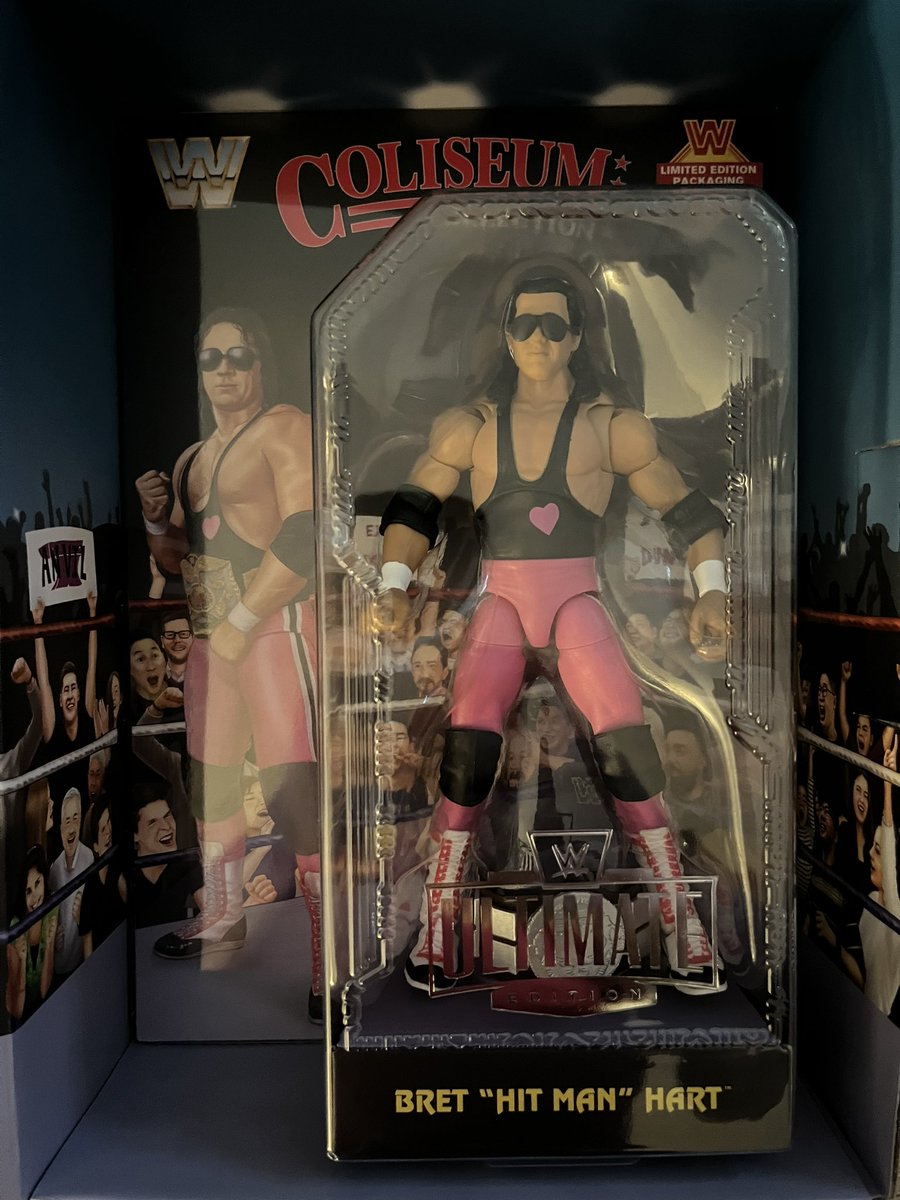 rebel_blockade's tweet image. Lucky mail day getting the black card Hart Foundation Coliseum Collection set.  #wwe #coliseumcollection #HartFoundation