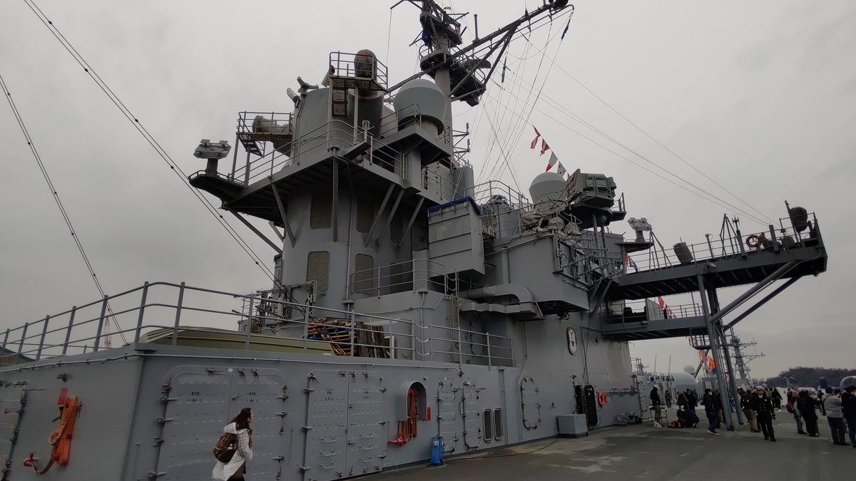 meru_oshi_'s tweet image. ブルーリッジ乗艦
通路や階段
狭い
#BlueRidge　#LCC19 #艦艇見学
#横須賀スプリングフェスタ