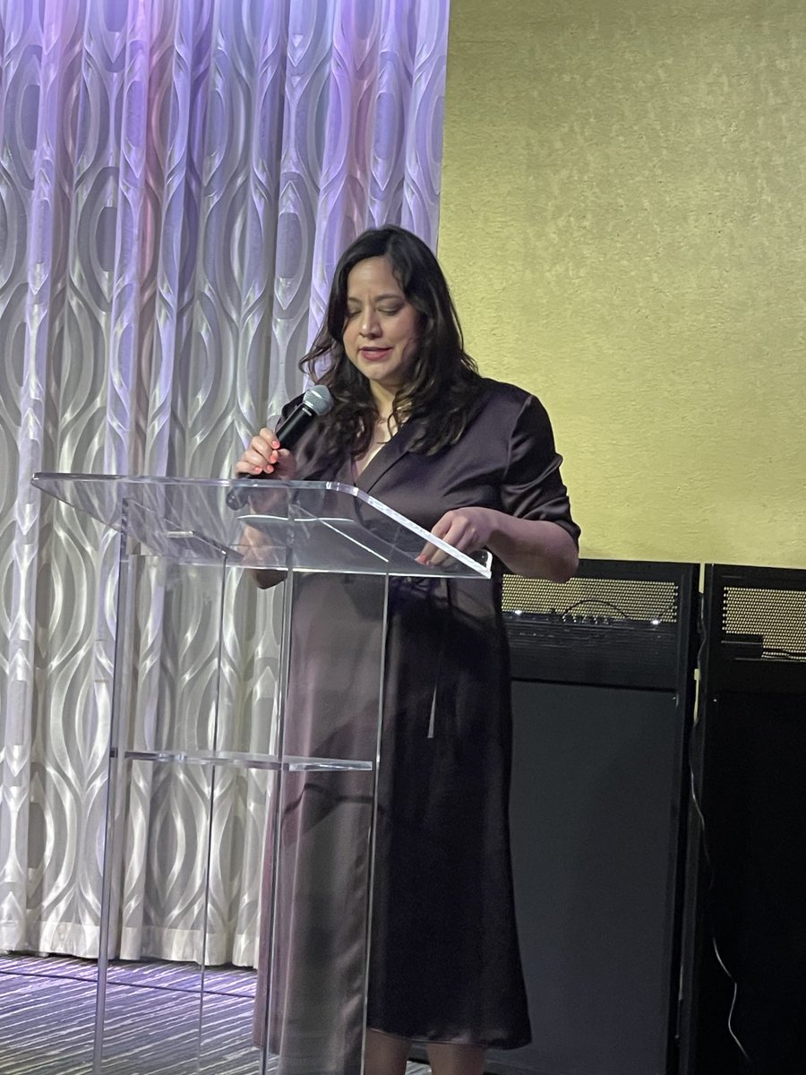 ⁦@UHLawDean⁩ is attending the Hispanic & Latinx Law Students Association 10th Annual Scholarship Gala which celebrated ⁦@RochelleMGarza⁩, who is ⁦@UHLAW⁩ alumna and Chair of @USCCR.