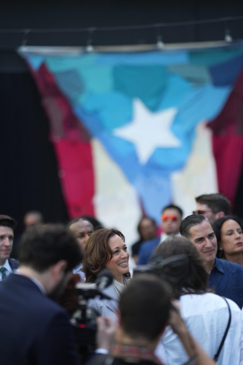 While at La Goyco Community Center, I met with some of Puerto Rico's brightest artists and community leaders. It was an honor to visit as Vice President, and I thank you for sharing the art and culture of the island with me.