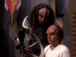 jaden1342's tweet image. DAY 3️⃣6️⃣9️⃣ OF RETWEETING UNTIL @StarTrekOnPPlus ANNOUNCES A #STARTREKLEGACY SERIES WITH @TerryMatalas AS SHOWRUNNER!

IF YOUR FUTURE SELF DOESN’T SHOW UP TO STOP YOU (KIND OF A THING) THEN IS IT REALLY THAT BAD OF A DECISION?

CONTINUE TO #BELOUD🖖 FOR MORE 25TH CENTURY TREK!