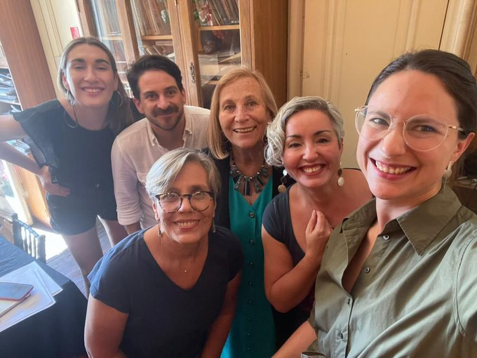 La secta del robo
Sanguijuelas que sólo pueden vivir de los demás

#UnComunistaUnCriminal