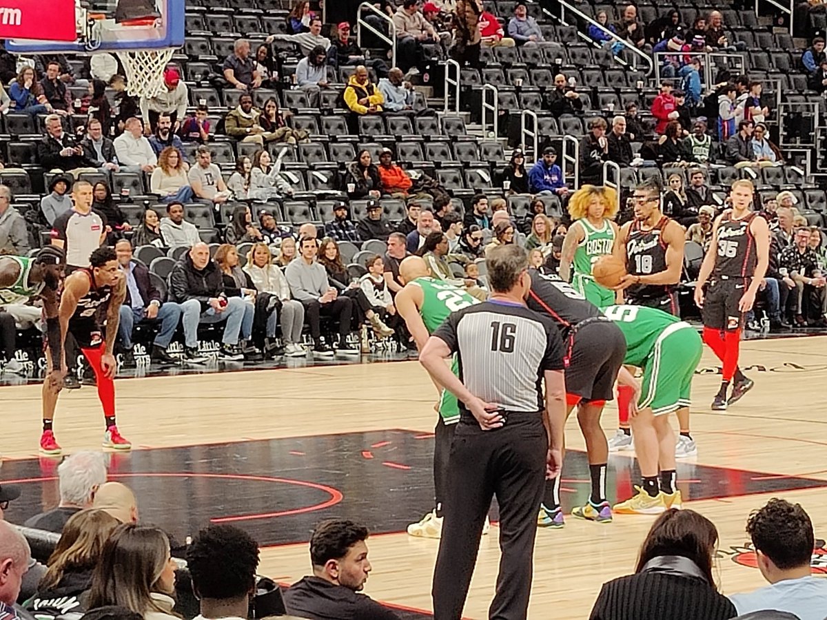 My guys!!! @ihoop_jaay, @Buddy_Boeheim35, & @Tosan_Evb all in the @DetroitPistons lineup. @MotorCityCruise #CruiseNo1Fan