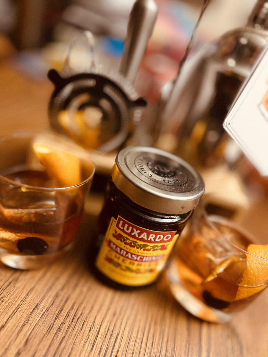 bigdaddyrincon's tweet image. Moved #SundayFunday #oldfashioned to Saturday this week. Courtesy of @KovandaKadin @KristinRincon5  great company this evening. #bourbon @knobcreek spread the word @BourbEnthusiasm @bourbon