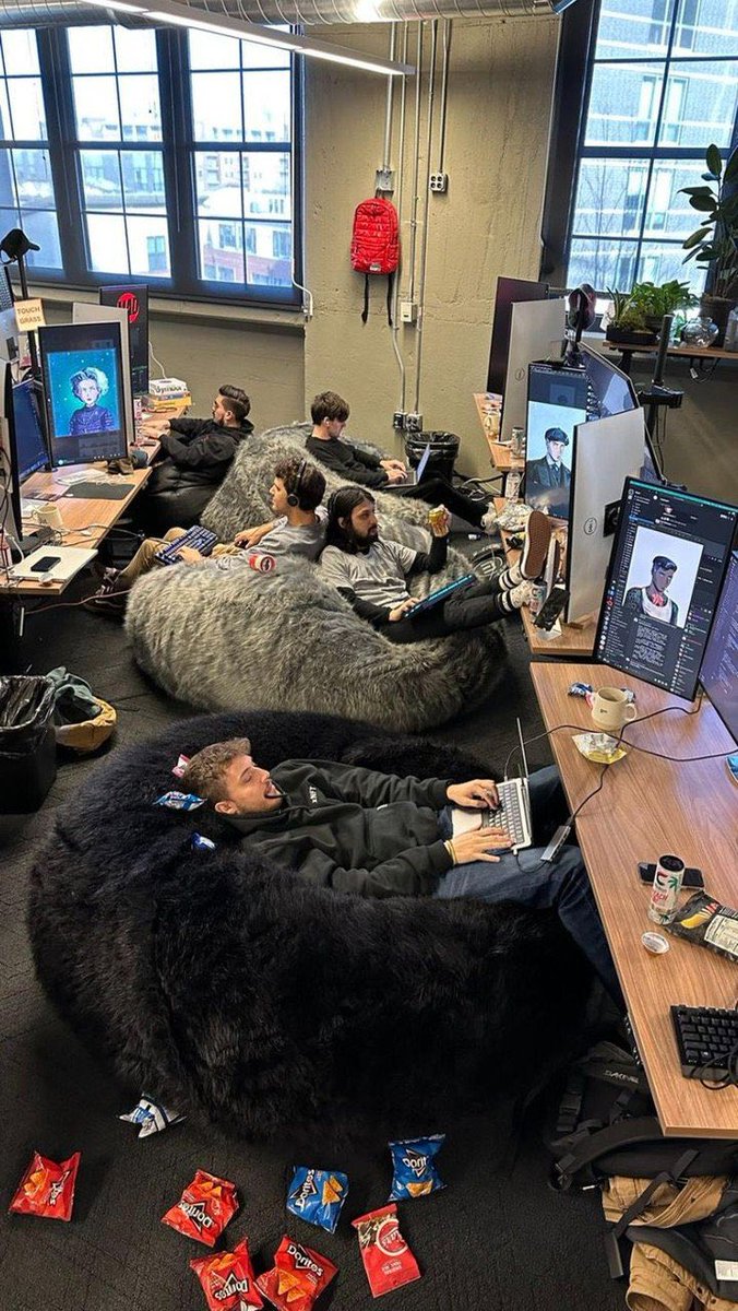 Wormhole (@wormhole) on Twitter photo Live view of Wormhole contributors cooking on a Friday night. Live view of Wormhole contributors cooking on a Friday night.