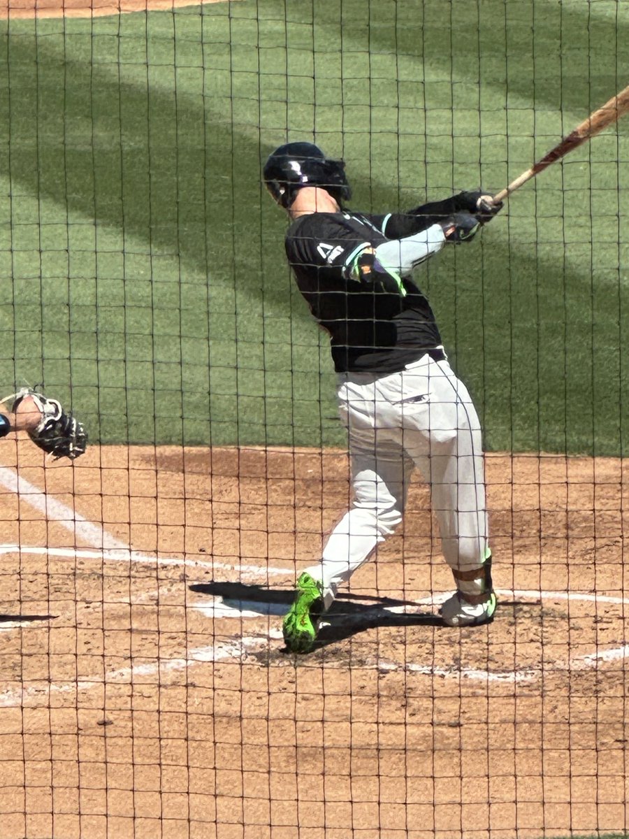 So excited! I saw one of my favorite players at the ⁦@Dbacks⁩ game today! ⁦@yungjoc650⁩ !!! He was my favorite on the Dodgers. Glad he is on the Dbacks now