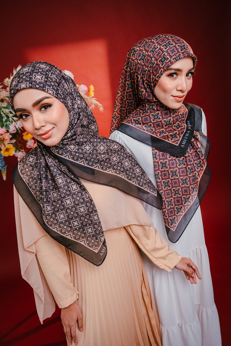 jangan lupa pukul 10 pagi ni kita ada live launching di tiktok &amp; shopee. harga RM25 je dalam live 🙈🙈

shopee shope.ee/3Ak2paaI6B
tiktok tiktok.com/@amyrahijab.co…