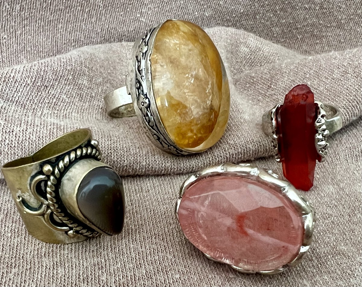 COOL #VINTAGE Large #GEMSTONE Cocktail #Rings LOT OF 4 ~ONE Marked 925 #Silver FREE SHIP

#vintagejewelry #vintagerings #statementjewelry #gemstonejewelry #cocktailrings #jewelrylot #ebaylot #ebayfinds #rings #estatejewelry #silverjewelry #gemstonerings

 ebay.com/itm/2666815471…