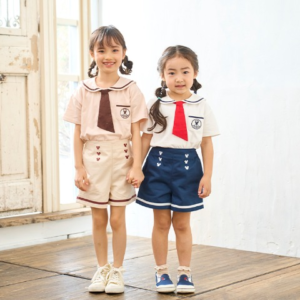 shimapatobu's tweet photo. しまむら『hooday（フーデイ）』子供服がデビュー！ディズニーの夏服が♡品番、種類！マリンコーデも！3月23日よりキッズフェアで！ 

https://t.co/NISPckMHV6 

オンラインストアは14時から

#しまむら　#しまむらコラボ　#ミッキー　#ディズニー　#子供服　#hooday　#フーデイ https://t.co/PjTCwDI8D8