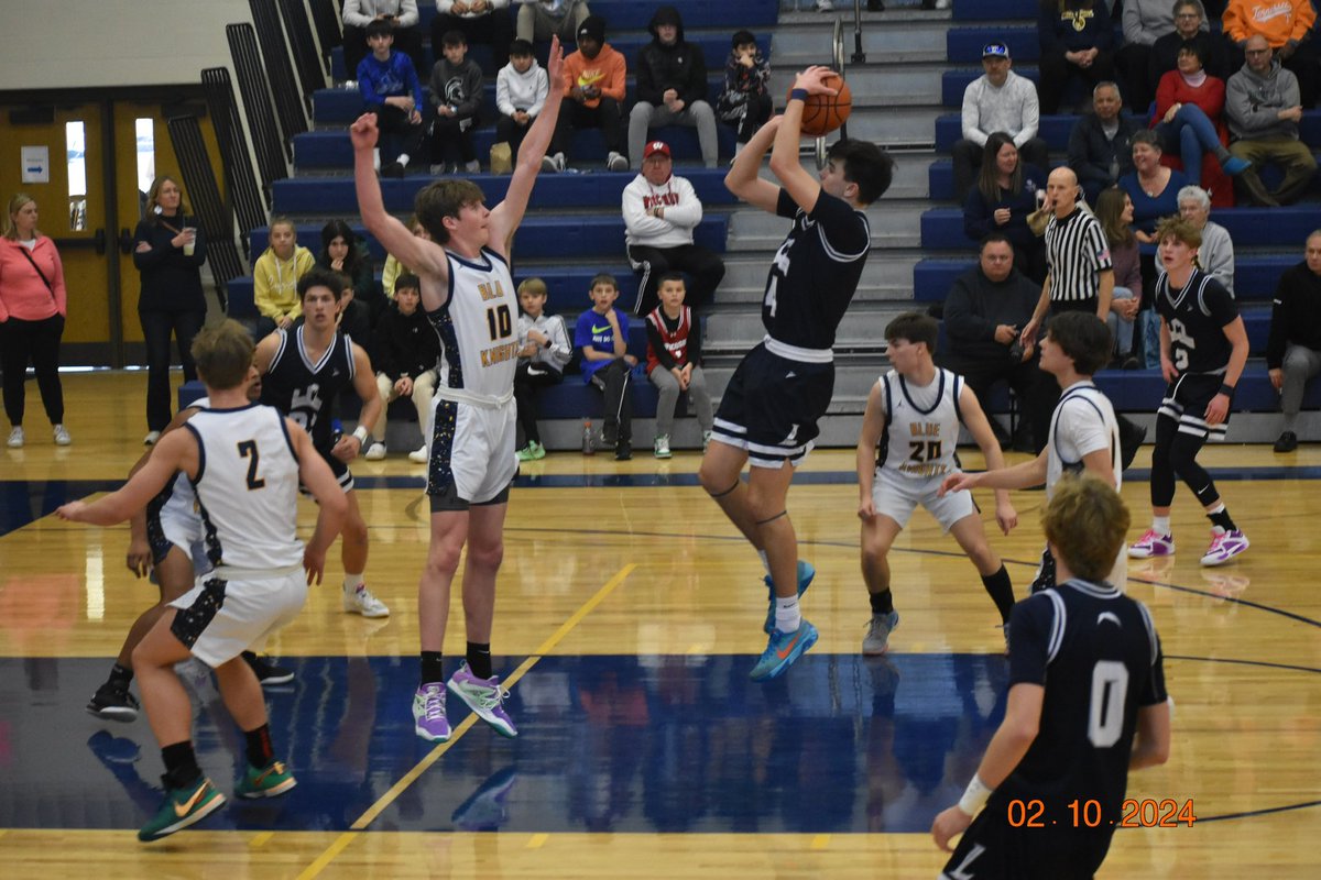 <a href="/SamHans1414/">Sam Hans</a> 🏀D3 Honorable Mention