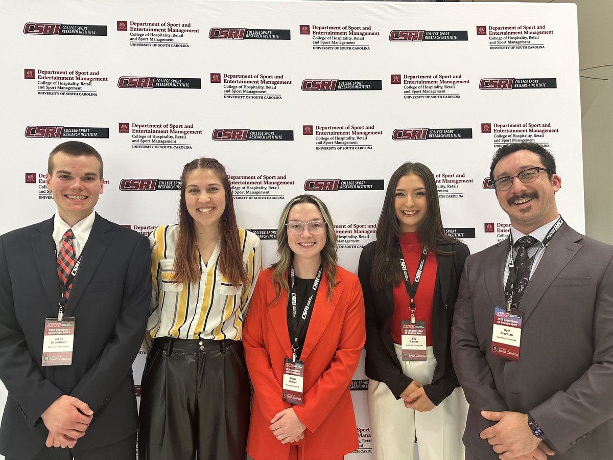 k_martinez99's tweet photo. Another success @CSRIConference in the books!! Proud of our undergrads work in the case study competition, in awe of all the amazing research presented, and thrilled for the opportunity to share my work amongst a great community!! https://t.co/wnpFNZTXvP