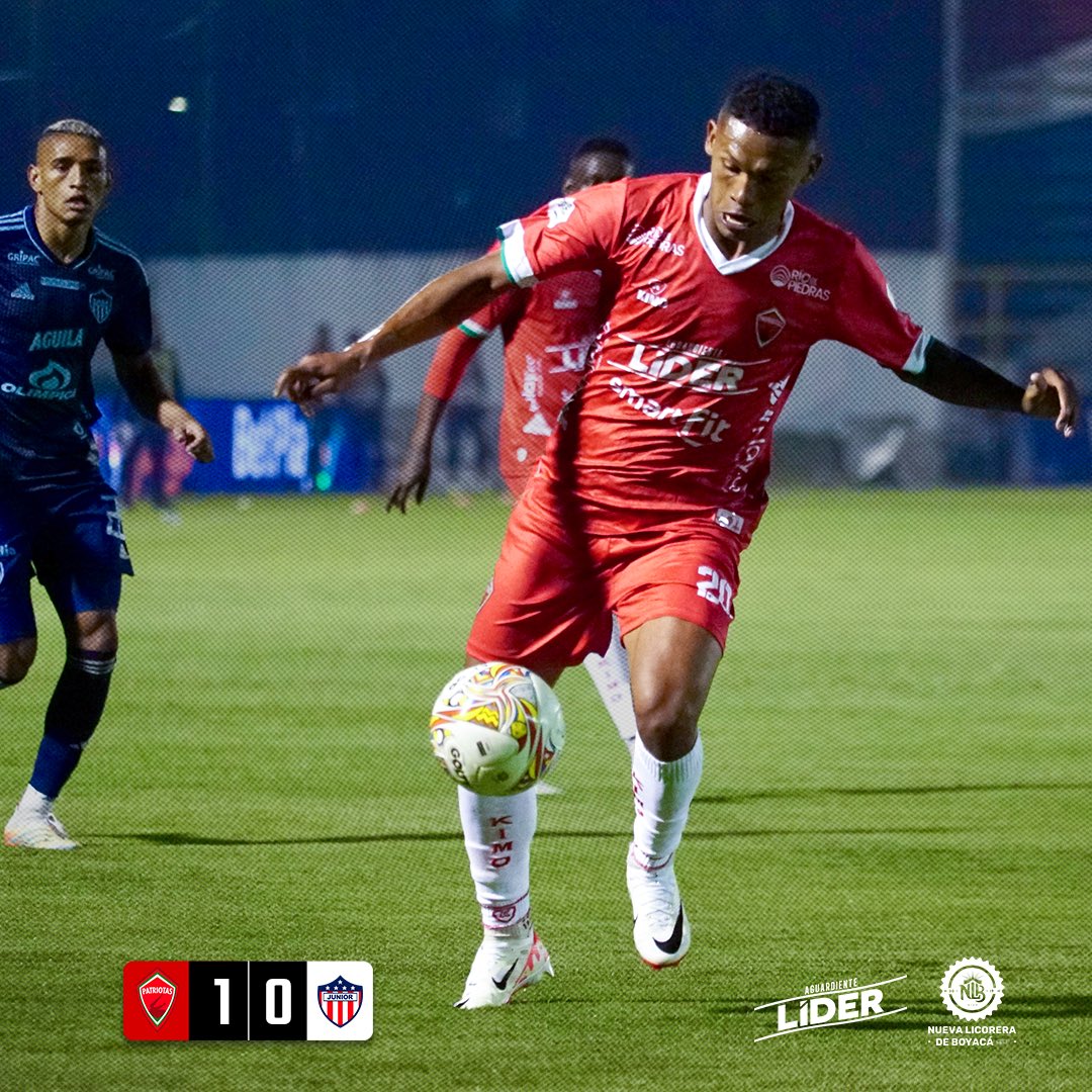 Victoria importante en casa➕3️⃣ Finaliza el encuentro ante @JuniorClubSA llevándonos una victoria 👏🏽 ¿Cómo le quedó el ojo sumercé? 👀 VAMOS POR MÁS 💚❤️ Somos Patriotas ⚔️ Somos Boyacá