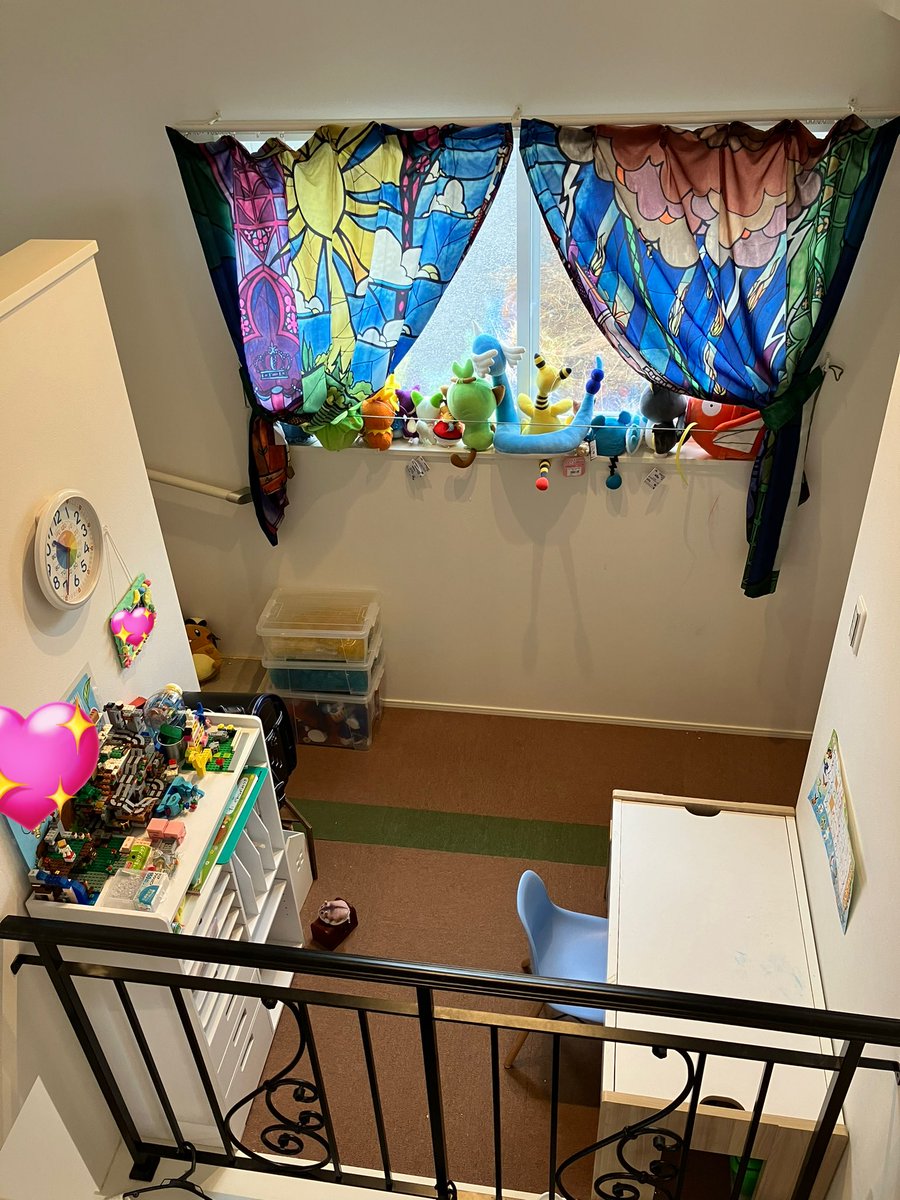 44_hana's tweet photo. 小学校にあがる長男の部屋が完成✨
個室はまだ早いかな…と思い、廊下にセット。 https://t.co/UNvjsUCEaP