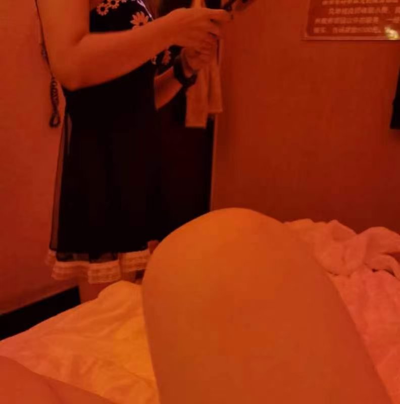 PMarge65422's tweet photo. 小彩灯，灯色还行 #邯郸 #石家庄按摩 https://t.co/RU7HTSgFej