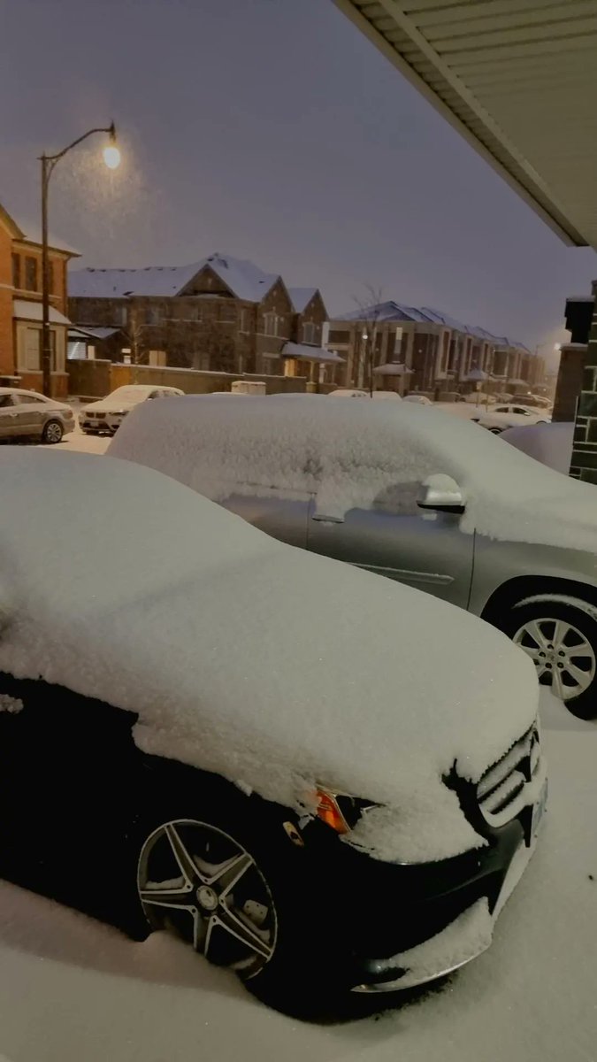 mysteriouskudi's tweet image. Spring in Canada 😊

9:54 PM and - 11 ° 

#FridayNight 
#CanadianSpring