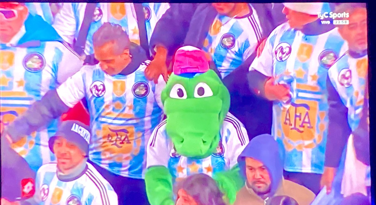 ossszzitoooo! <a href="/arturo_el_oso/">Osho Arturro</a> vos no fuiste a ver a la selección?