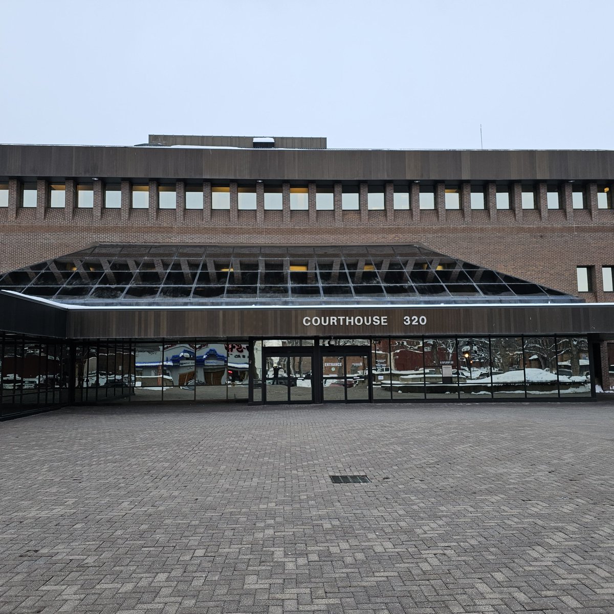 Marco Van Huigenbos tweet media