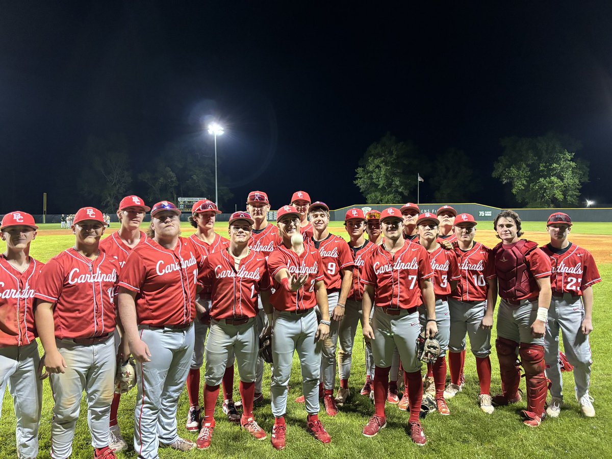 💥CARDS WIN!!!!💥

Final from Don Gibbons Field

Cards 13
LCM 1

Reeves 4.2 (W) 5K
Tregre .1 

Bodin 2B 3RBI
Bearden 2B
Van Huis 3-3 2RBI

Cards sweep the bears and will return to action in a non district matchup Wednesday vs St Louis
