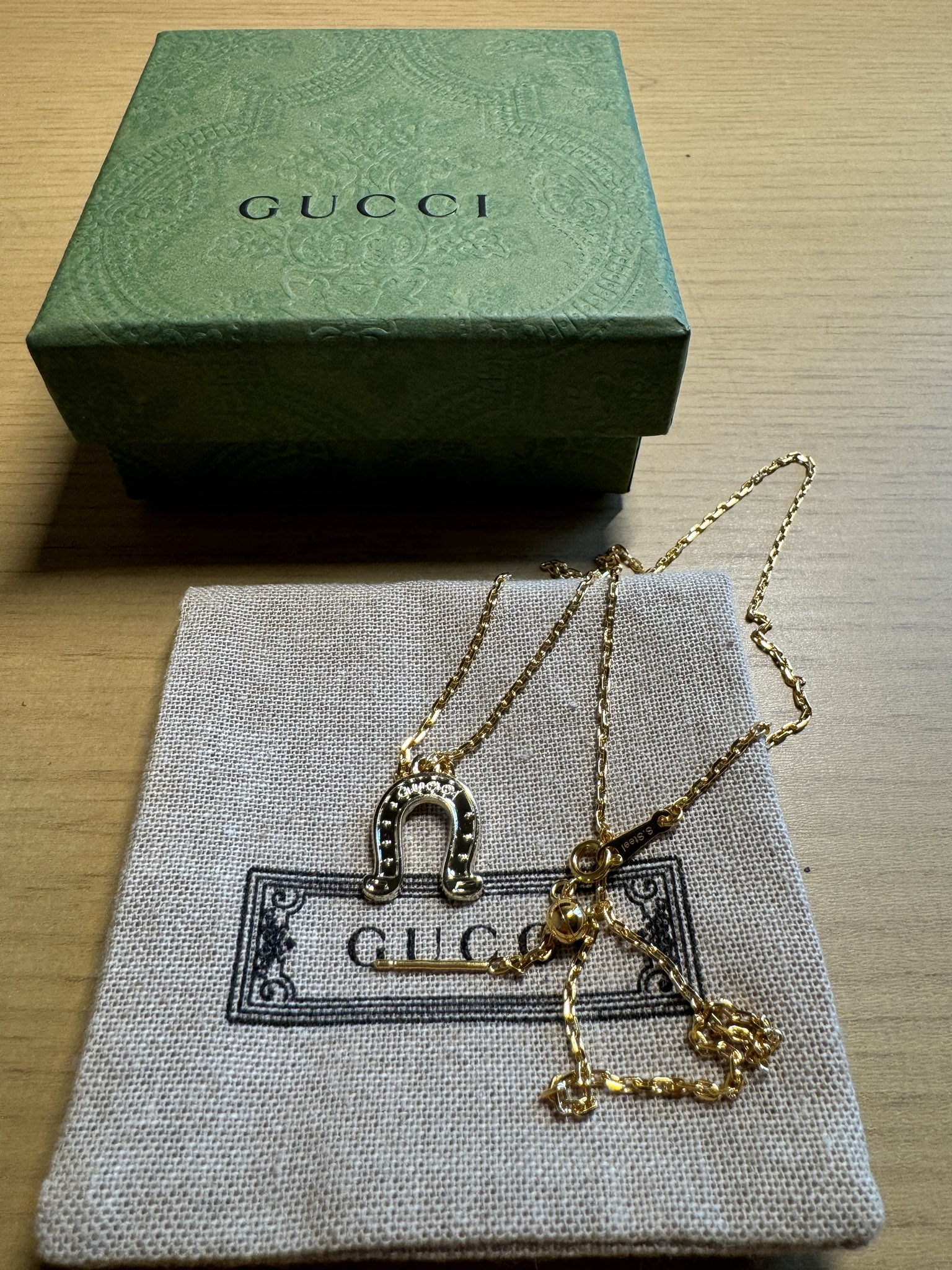 GUCCIアドベントカレンダー2024 GUCCI馬蹄チャーム GUCCIアドベントカレンダー2024 GUCCI馬蹄チャーム