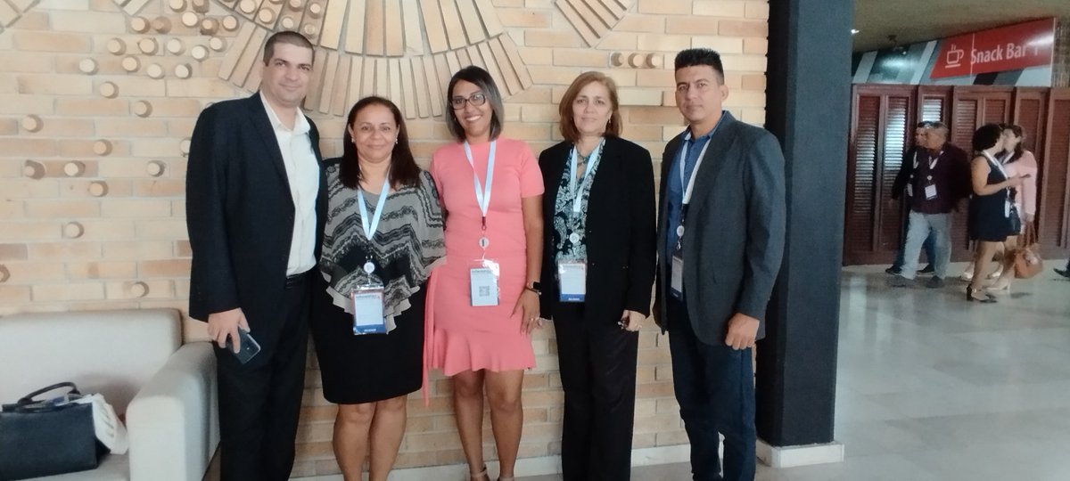 mmcuba89's tweet image. Sostenemos encuentro con directivos del MINCOM y de ETECSA en #informática2024 para potenciar la formación de los profesionales de las carreras TiC, en particular la Ingeniería en Telecomunicaciones en nuestra institución.
#UOInformatiza
#UOmasDigital
#UniversidadDeExcelencia