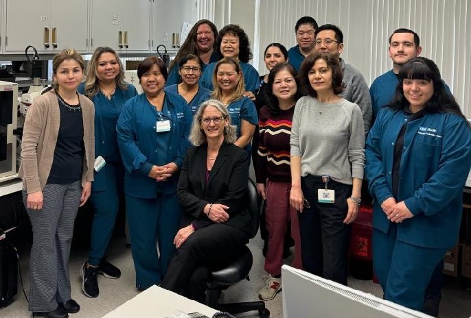 UCLA_Pathology's tweet image. Our #Cytogenetics Laboratory is a high-volume full-service operation, performing chromosomal studies for constitutional (prenatal &amp;amp; postnatal) &amp;amp; #cancer (hematological neoplasms &amp;amp; solid tumors) indications on a variety of sample types. Thank you, CytoG team! #ASCPLabWeek24 #PathX