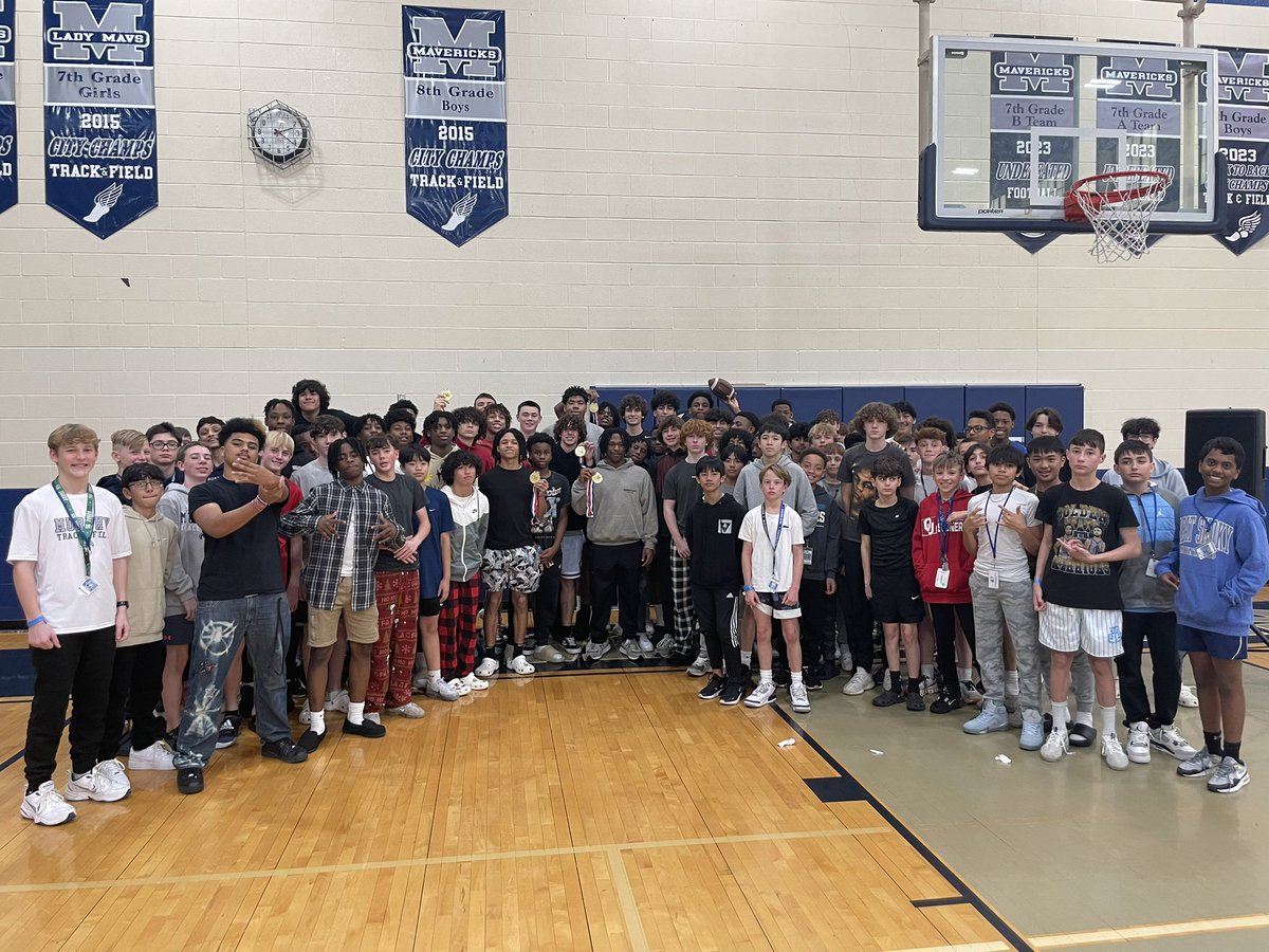 It was awesome to welcome back our STATE CHAMPION Plano East Panthers and former Murphy Mavs, as they surprised students & staff at our pep rally. Such a great group of young men that did a lot of winning both on the court and off. @PlanoEastHoops @MurphyMiddle @PlanoISDAthDept