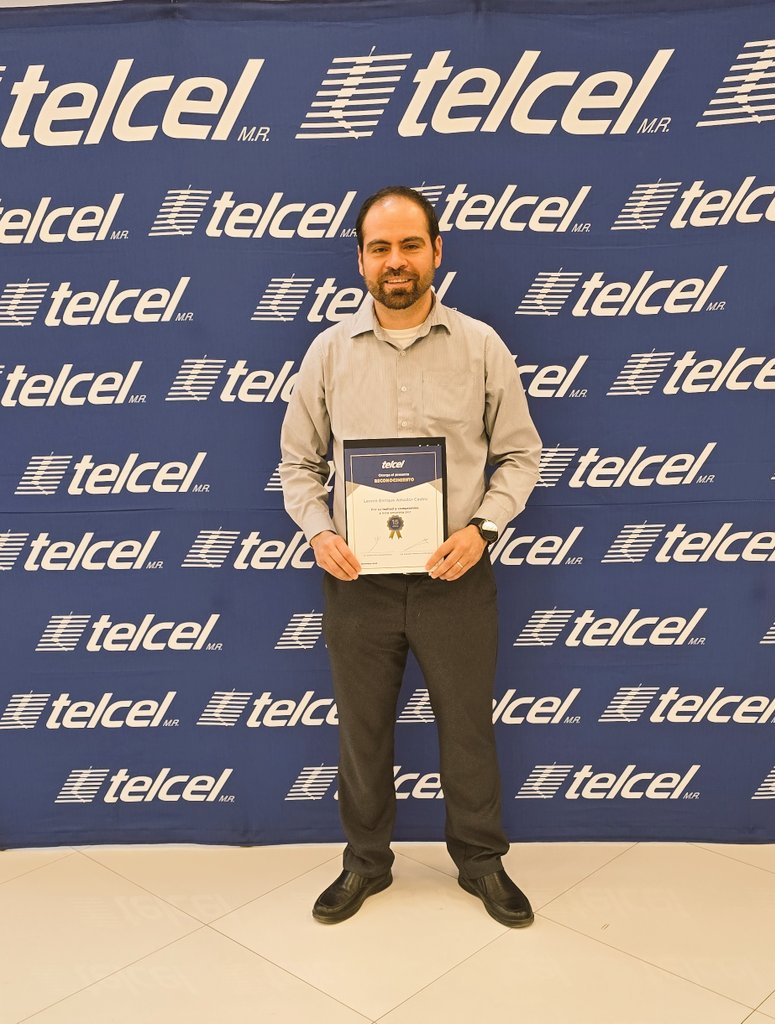 Ya son XV siendo parte de @telcel, siempre será un placer recibir esta distinción.
#TelcelLaMejorRed