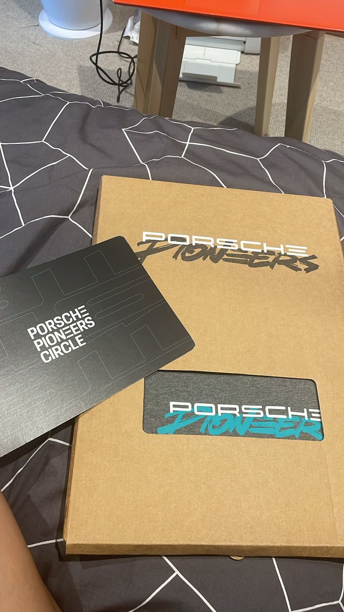 AD_spearo's tweet photo. Finally arrived 😅, thanks for the merch @eth_porsche https://t.co/bihAlzYHNS