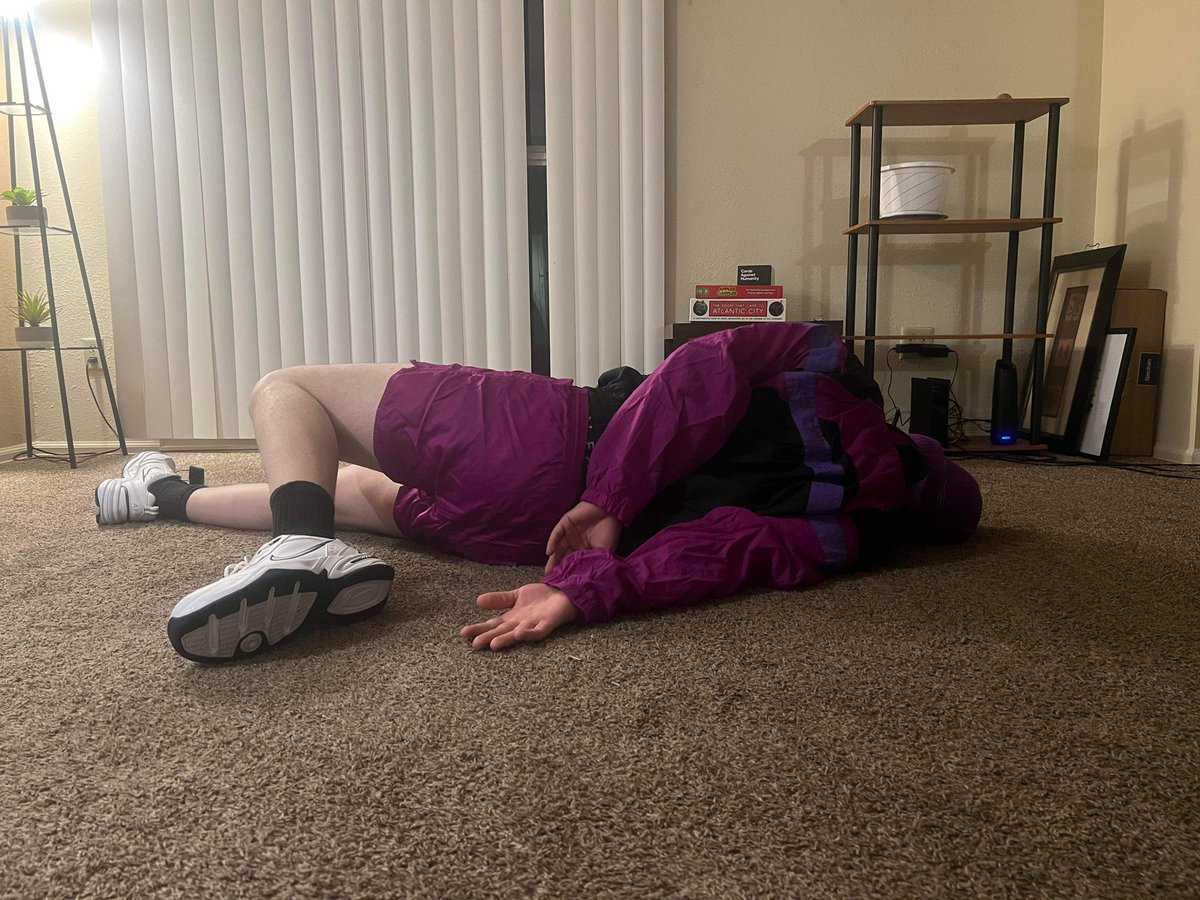 capnsuper's tweet photo. new single coming soon 👾♋️ https://t.co/SDGpOT55Lk