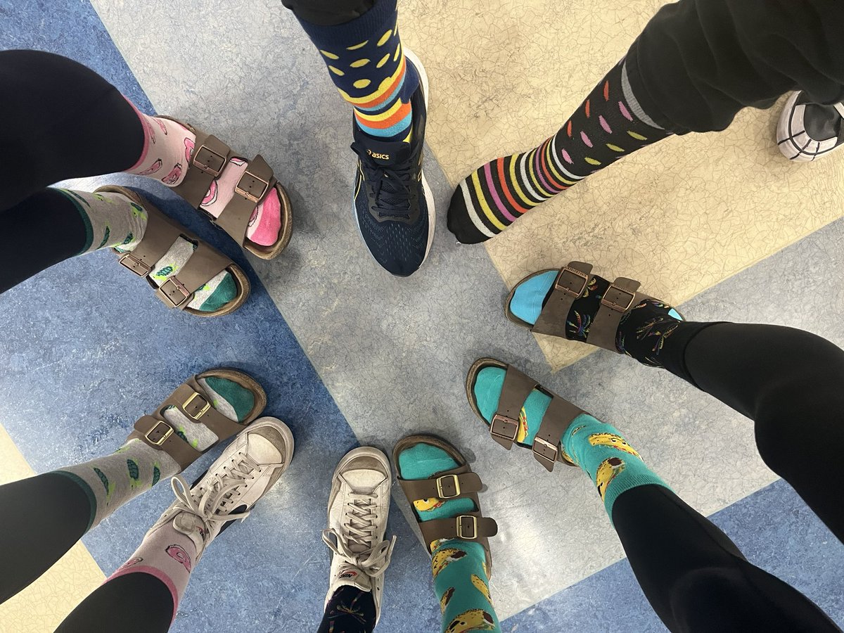 Grade 8D ROCK their socks for World Down syndrome Day <a href="/STA_ECSRD/">St.Thomas Aquinas</a> #RockYourSocks