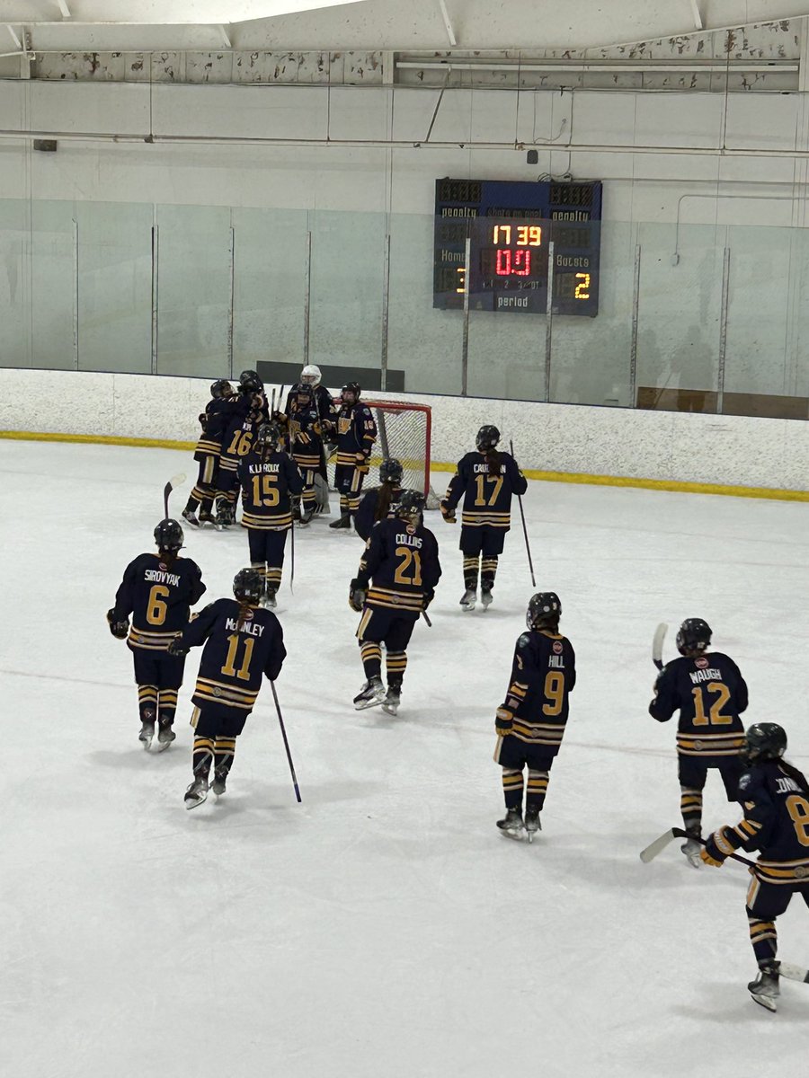 Game Over! Rush win game #1  3-2 over the Lakers! 💙⚒️💛

Game #2 goes tomorrow at 12:30pm at Langley Twin Rinks