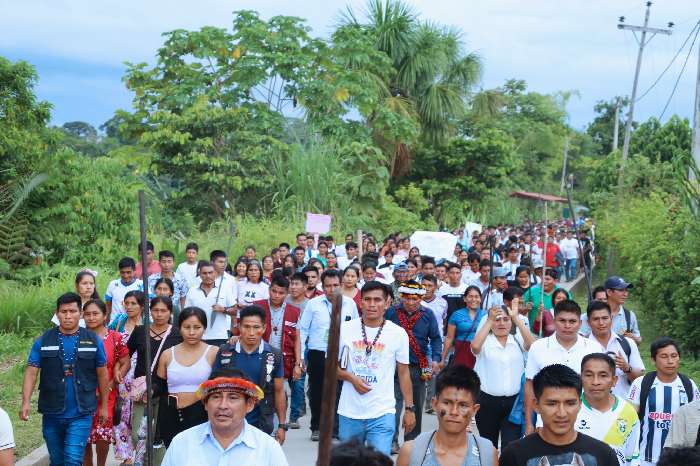 🇵🇪 #Amazonas 𝗡𝗮𝗰𝗶𝗼́𝗻 𝗪𝗮𝗺𝗽𝗶𝘀: 𝗺𝗮𝘀𝗶𝘃𝗮 𝗺𝗮𝗿𝗰𝗵𝗮 𝗰𝗼𝗻𝘁𝗿𝗮 𝗲𝘅𝘁𝗿𝗮𝗰𝘁𝗶𝘃𝗶𝘀𝗺𝗼 → acortar.link/sIz3TP El Gobierno Territorial Autónomo de la Nación Wampis (GTANW) se movilizó en Puerto Galilea, capital del distrito de Río Santiago (Amazonas, ...