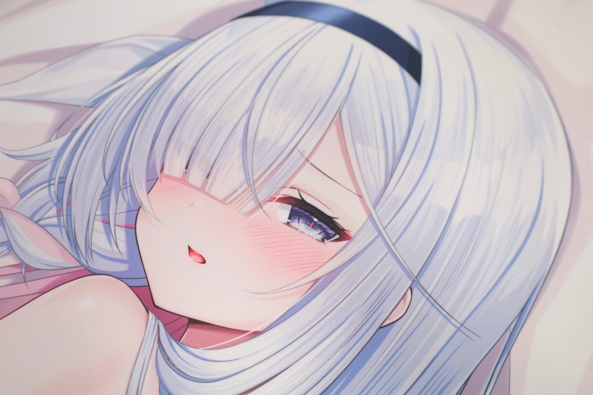 プラナちゃん抱き枕カバーの実物も一足先にお家に届きました～!!
印刷、質感、サイズ、本当に最高の仕上がりになっておりますのでぜひ…✨
せんアカ会場にはサンプルとして色校を掲示しますので、ご予約を迷っている先生はぜひ実物を見てご検討ください♪
少数ですが、先行は納も予定通り行います! 