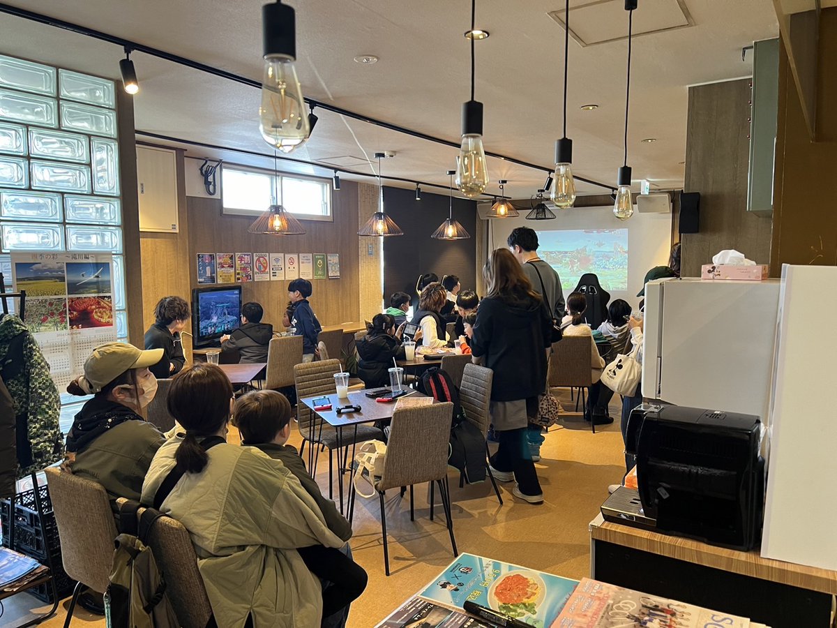 SunagawaE's tweet photo. 【第一回ESS杯終了！】
本日13時より開催された、ESS杯スマブラ大会にご参加いただき誠にありがとうございました！��んなの��顔が沢山みれてよかったです👍
改善点などもありましたが次回開催に向けてみんなに楽しんでもらえるようにしていきます🙇‍♂️

https://t.co/PX10bNnbMx https://t.co/VwYnjaLwLx