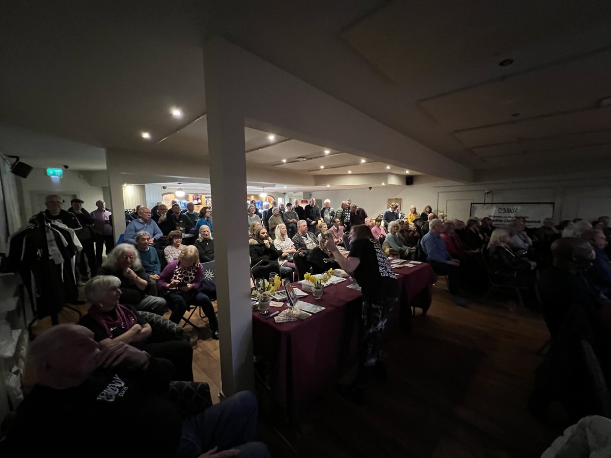 A packed house last night at our first gig of 2024. A sell out for the Dave Kelly band, who sure entertained the packed room. Thanks so much for coming! See you at the next one? #Crawdaddyclub #blues #sellout #legendaryvenue
