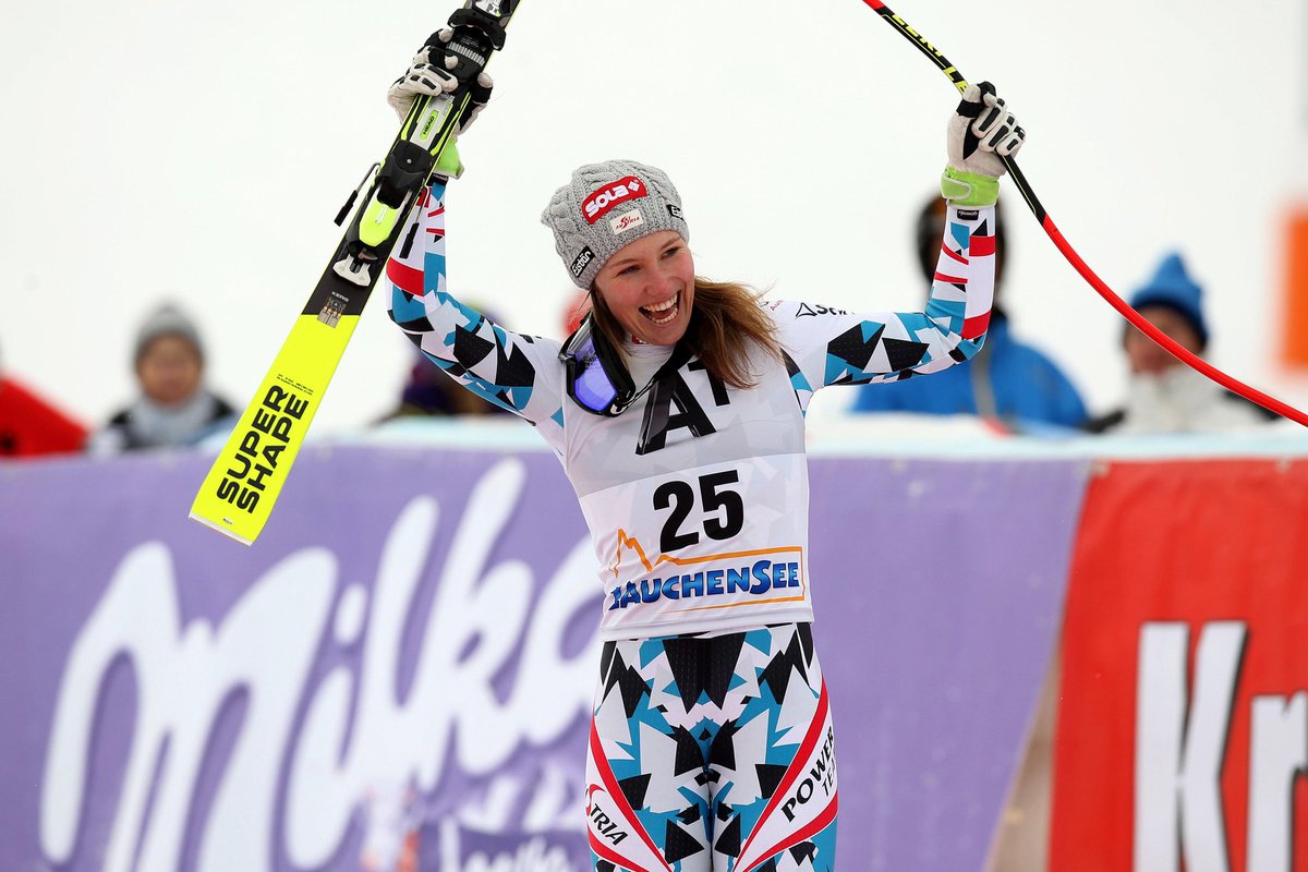#skialpin 

Christine Scheyer stellt ihre Rennski in das Eck und verlässt die große Weltcupbühne! Die Vorarlbergerin wird in Zukunft neue Wege gehen! 😊

Wir sagen DANKE und wünschen dir, liebe Christl, alles Gute für die Zukunft! 😊

#skiaustria #skiverrückt 

📸: GEPA