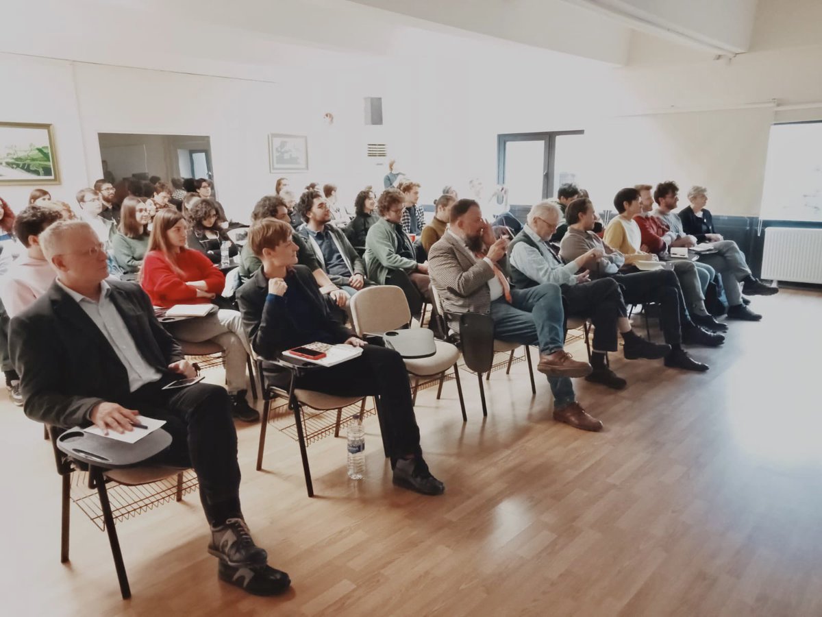 arkeobilkent's tweet photo. 🔍 We were delighted to have Assoc. Prof. Emma Baysal for her talk on “Small Things, Big Stories: Re-Writing #Prehistory from New Perspectives” 🪡

Many thanks to Prof. Baysal (Ankara University) and the attendants, and we wish to see everyone again in future events!

#bilkent https://t.co/MfqRKOngl7