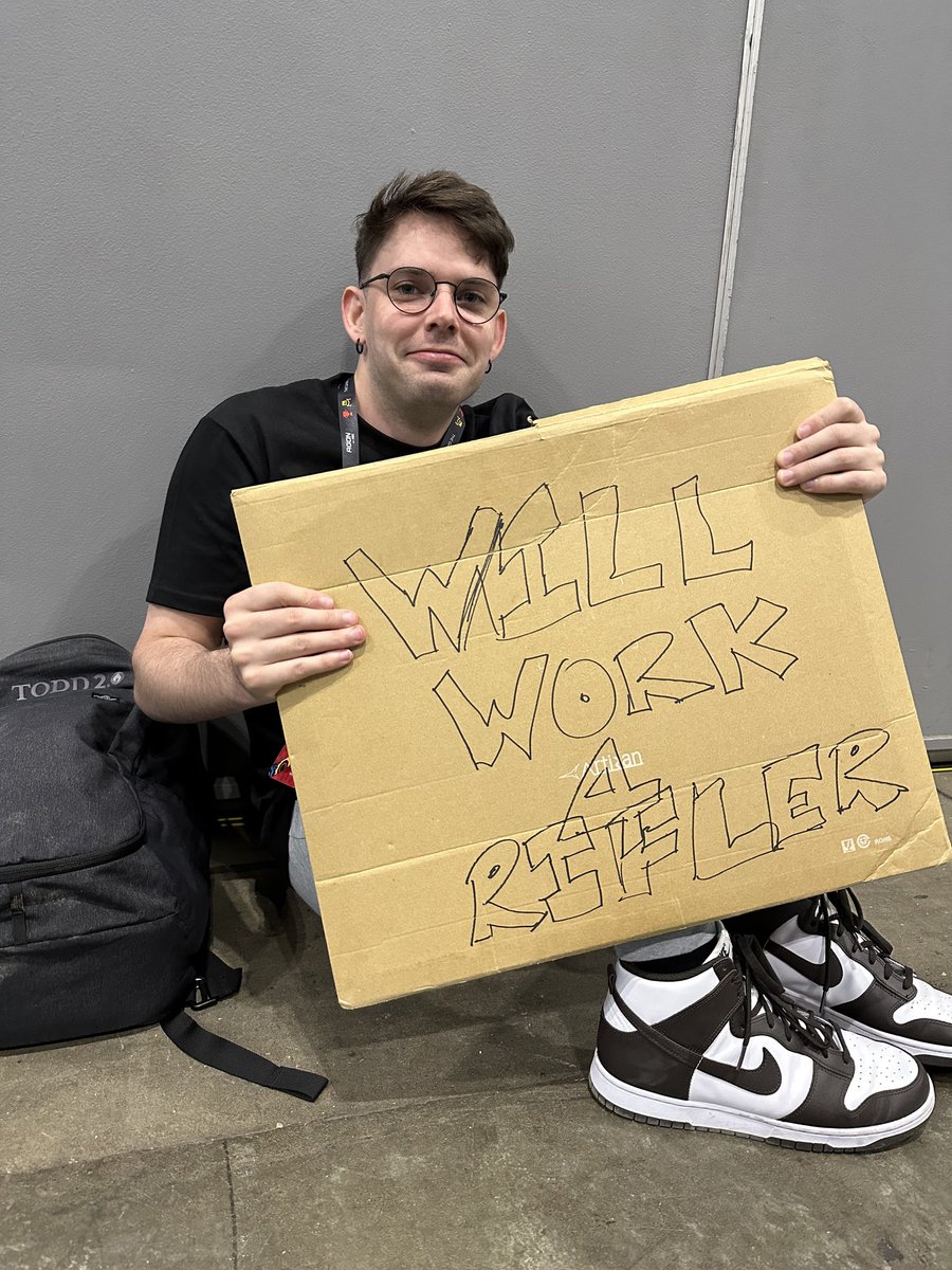 After a season of playing for <a href="/ArcadeESP/">Arcade</a> I'm going back to coaching. It was a really fun season and the TGX LAN was the cherry on top.

We are looking for a rifler with lots of motivation and time to invest in the game. Goal for the team is to make the next season of ECL.