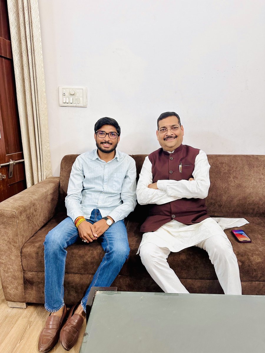 Sunil ydv SS (@sunilydvss) on Twitter photo राज्यसभा सांसद, झारखंड के पूर्व प्रदेश अध्यक्ष, भाजपा से बिहार के सह प्रभारी और राष्ट्रीय कार्यकारिणी सदस्य "दीपक प्रकाश" जी <a href="/dprakashbjp/">Deepak Prakash</a> से उनके निवास पर एक सुखद आत्मीय मुलाकात ।
आपका व्यक्तित्व ही आपकी पहचान है और आपकी यहीं जमीन से जुड़े होने की खूबी लोगों को खूब पसंद आती है। राज्यसभा सांसद, झारखंड के पूर्व प्रदेश अध्यक्ष, भाजपा से बिहार के सह प्रभारी और राष्ट्रीय कार्यकारिणी सदस्य "दीपक प्रकाश" जी <a href="/dprakashbjp/">Deepak Prakash</a> से उनके निवास पर एक सुखद आत्मीय मुलाकात ।
आपका व्यक्तित्व ही आपकी पहचान है और आपकी यहीं जमीन से जुड़े होने की खूबी लोगों को खूब पसंद आती है।