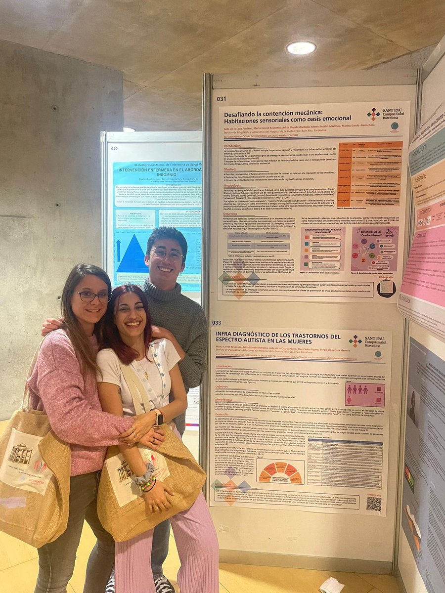 Direcció Infermera Hospital de Sant Pau (@infermeriaspau) on Twitter photo Los residentes #EIR1 de <a href="/HospitalSantPau/">Sant Pau - Campus Salut Barcelona</a> Adrià Blanch, Aida de la Cruz i Marta Calvet, presentaron sus propuestas en formato póster científico en el #41Congreso Los residentes #EIR1 de <a href="/HospitalSantPau/">Sant Pau - Campus Salut Barcelona</a> Adrià Blanch, Aida de la Cruz i Marta Calvet, presentaron sus propuestas en formato póster científico en el #41Congreso