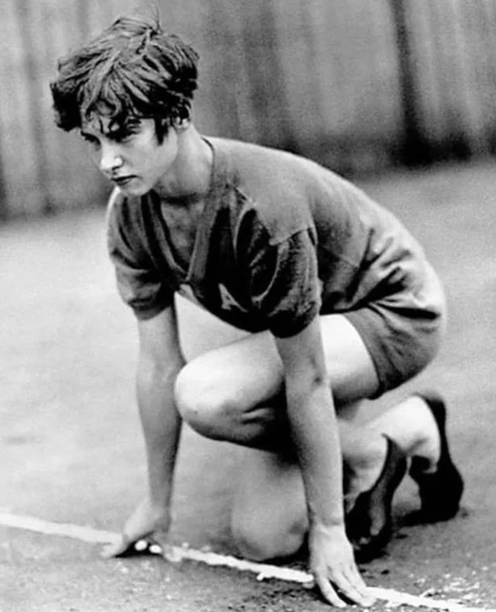 Betty Robinson got into a plane crash in 1931 and was mistakenly pronounced dead. She spent 7 weeks in a coma and it took her 2 years learn to walk again. 5 years later, she won a gold medal in the 1936 Olympic Games.
