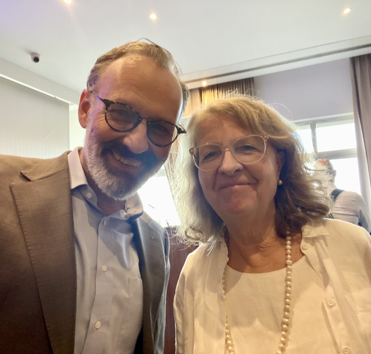Great to meet one of my predecessors, Ambassador Lena Nordström, at the regional Africa HoMs meeting in Kigali this week! I promised to pass on greetings to her friends in 🇿🇲!