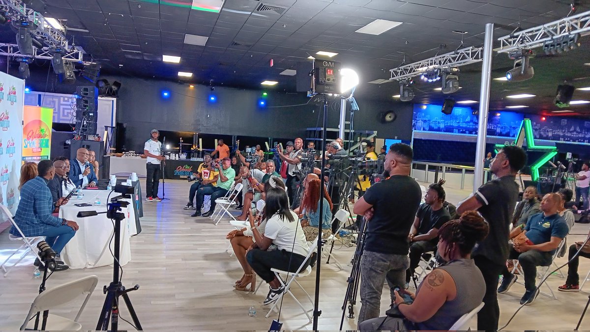 Marconel99's tweet photo. ORLANDO SPRING BREAK  FESTIVAL PRESSE CONFÉRENCE https://t.co/c5fBj57BfI