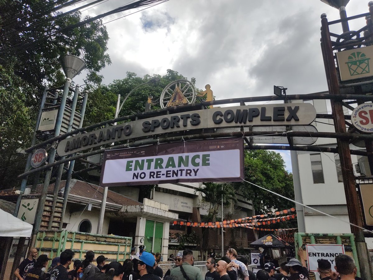 Waiting for gates to open...

#PSSXX
#PulpSummerSlam
#SeeYouAtTheSLAM