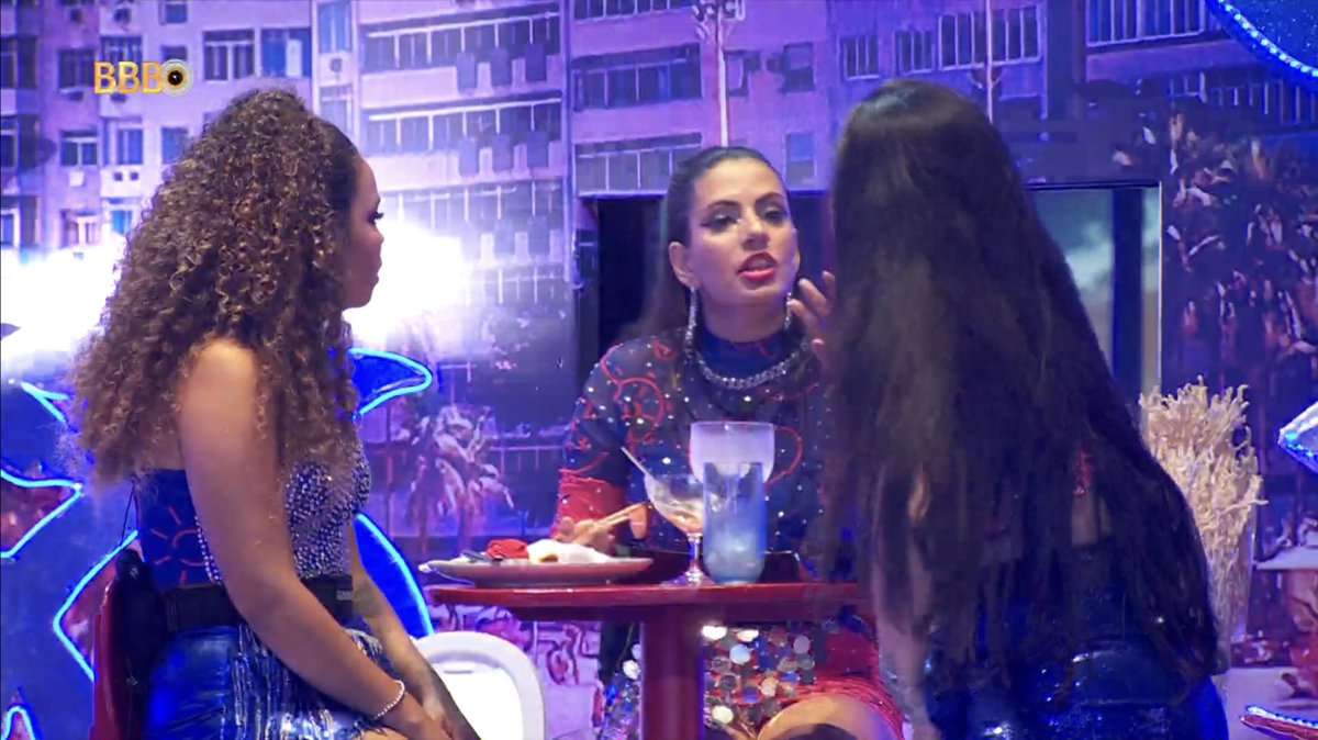 Pitel: "Amiga, você lembra que eu falei que se gostam de você, tudo vira brincadeira? Você percebeu?"

Fernanda: "Ela [Ivete] se jogou no chão! Ela, tipo, fez apologia a isso. Ela fez brincadeira, mas não deveria. Suavizou pra elas [Alane e Bia]!"

Giovanna: "Ainda mais que foi