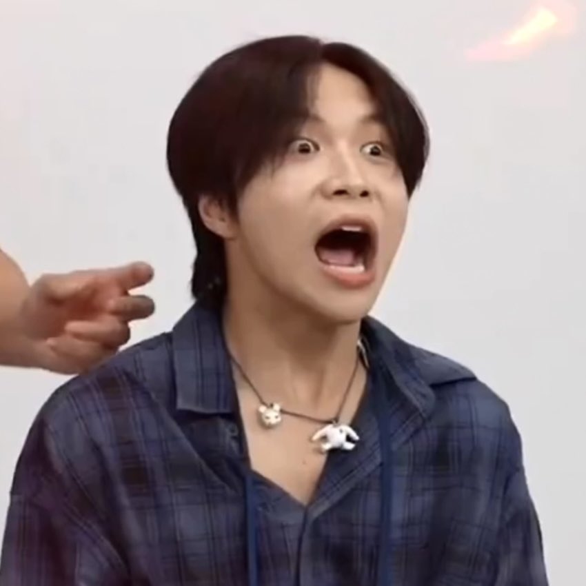 Momotarozi's tweet photo. มันจ้าซะเหลือเกิ้นน 555555
#ยกกำลังxBUS 
#JUNGT https://t.co/pMX5rivtRV