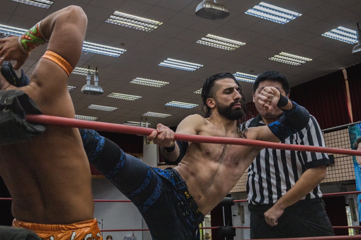 ip695847's tweet photo. 3/22終於看到關注很久的Ender Kara啦!
#bjw #大日本プロレス #大日台湾 https://t.co/O9jN5nFhLs
